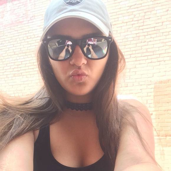 Meet your Posher, Zariah - Picture 1 of 1